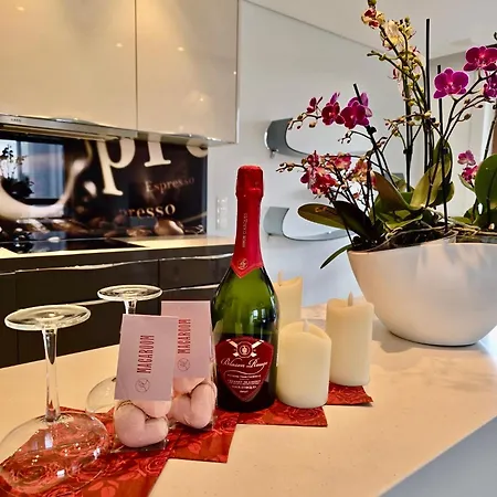 West Side Διαμέρισμα *