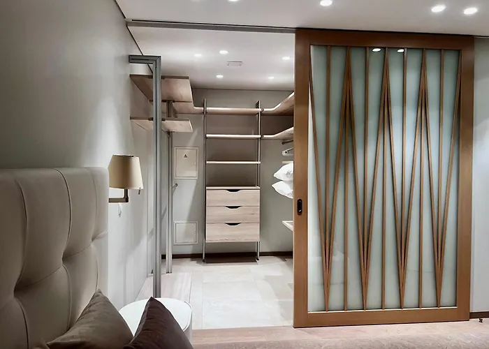 West Side Апартаменты